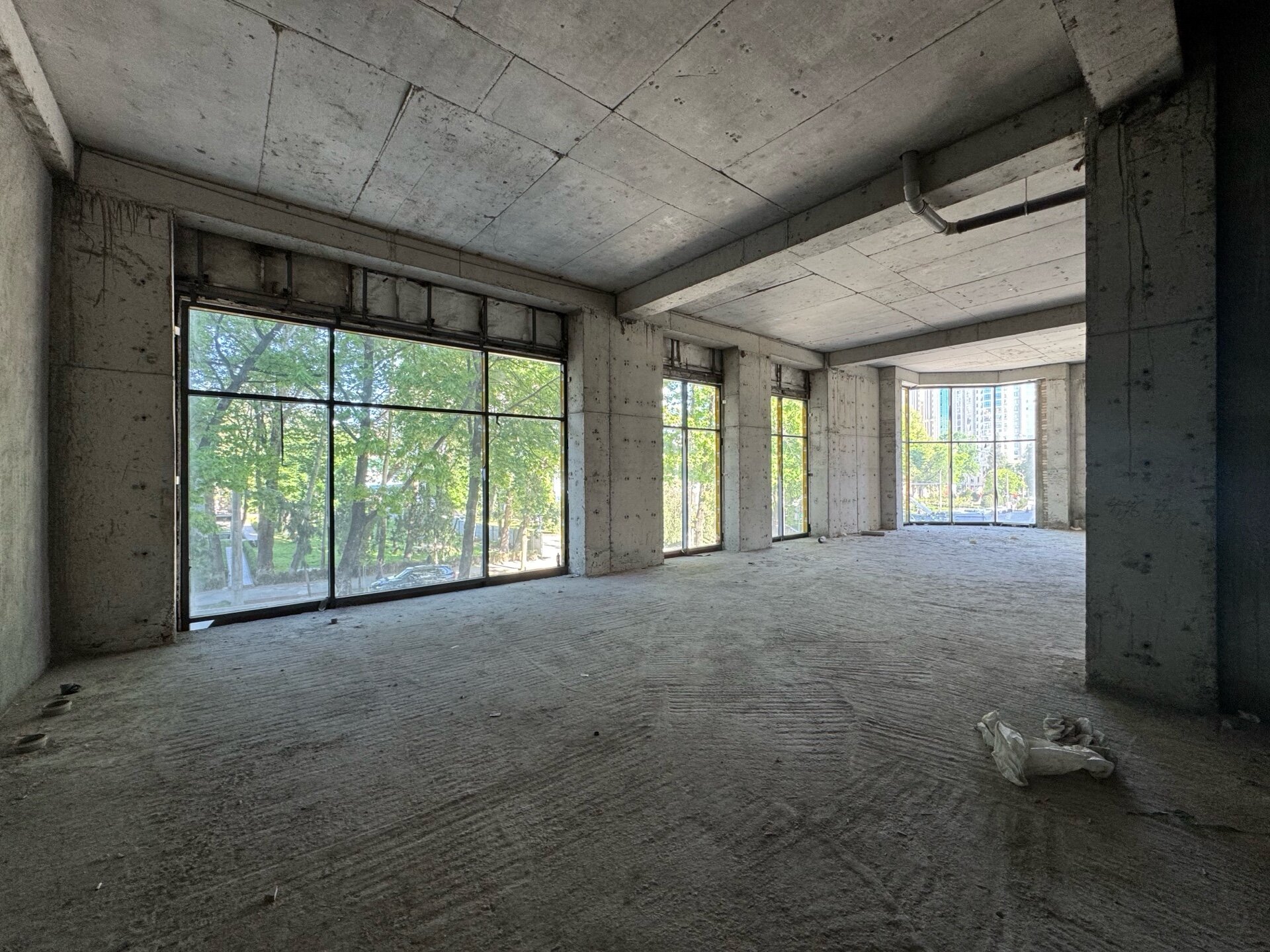 Коммерческая недвижимость 483 м².
