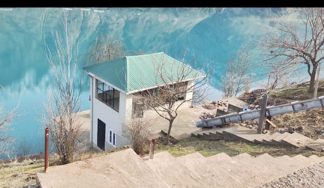 2-комнатный дом в Нуреке — фото 4, двор