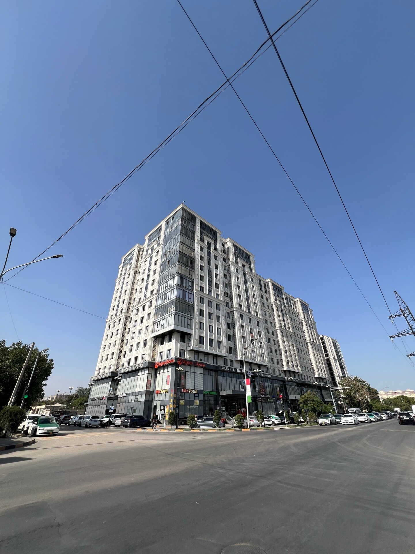 3-комнатная квартира в Душанбе, Шохмансур — фото 1, гостиная