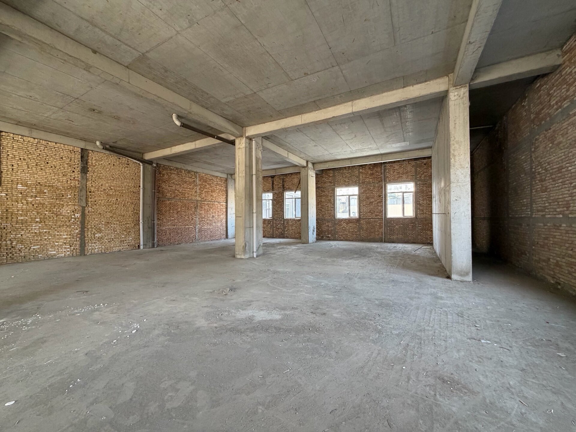 Коммерческая недвижимость 350 м².