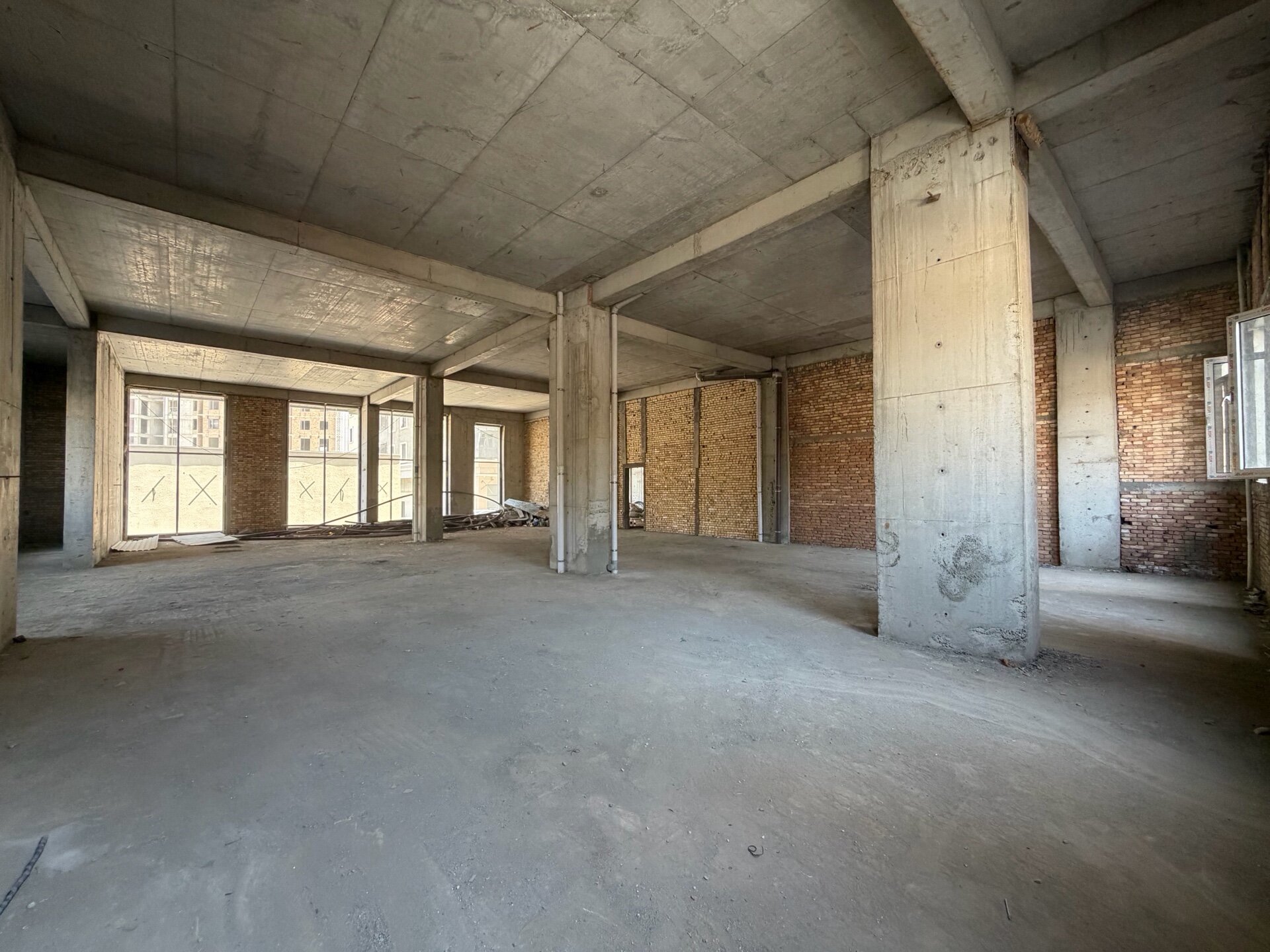 Коммерческая недвижимость 350 м².