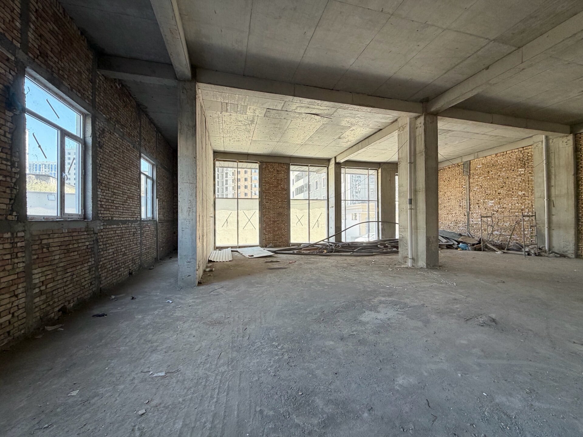 Коммерческая недвижимость 350 м².