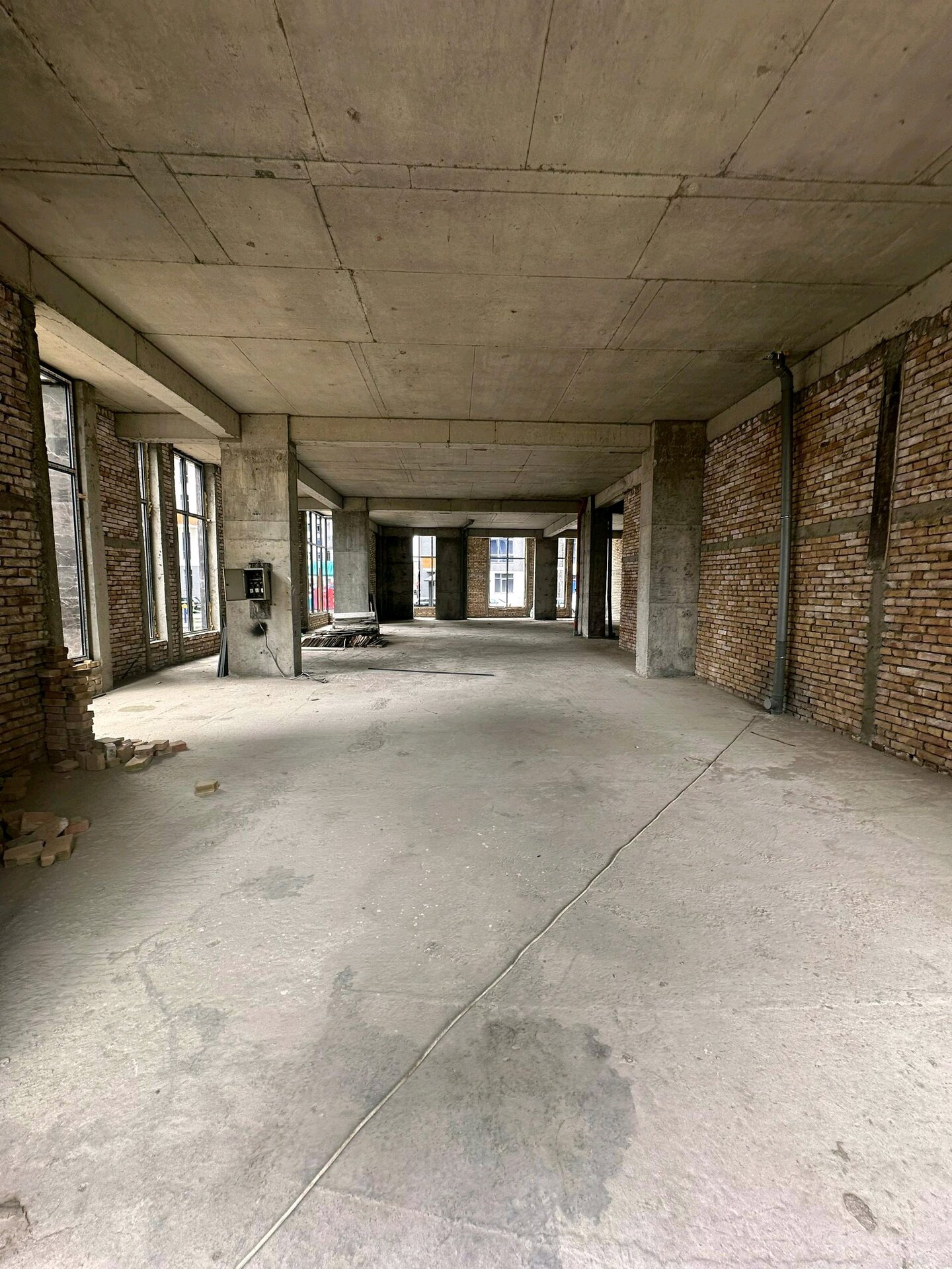 Коммерческая недвижимость 240 м².