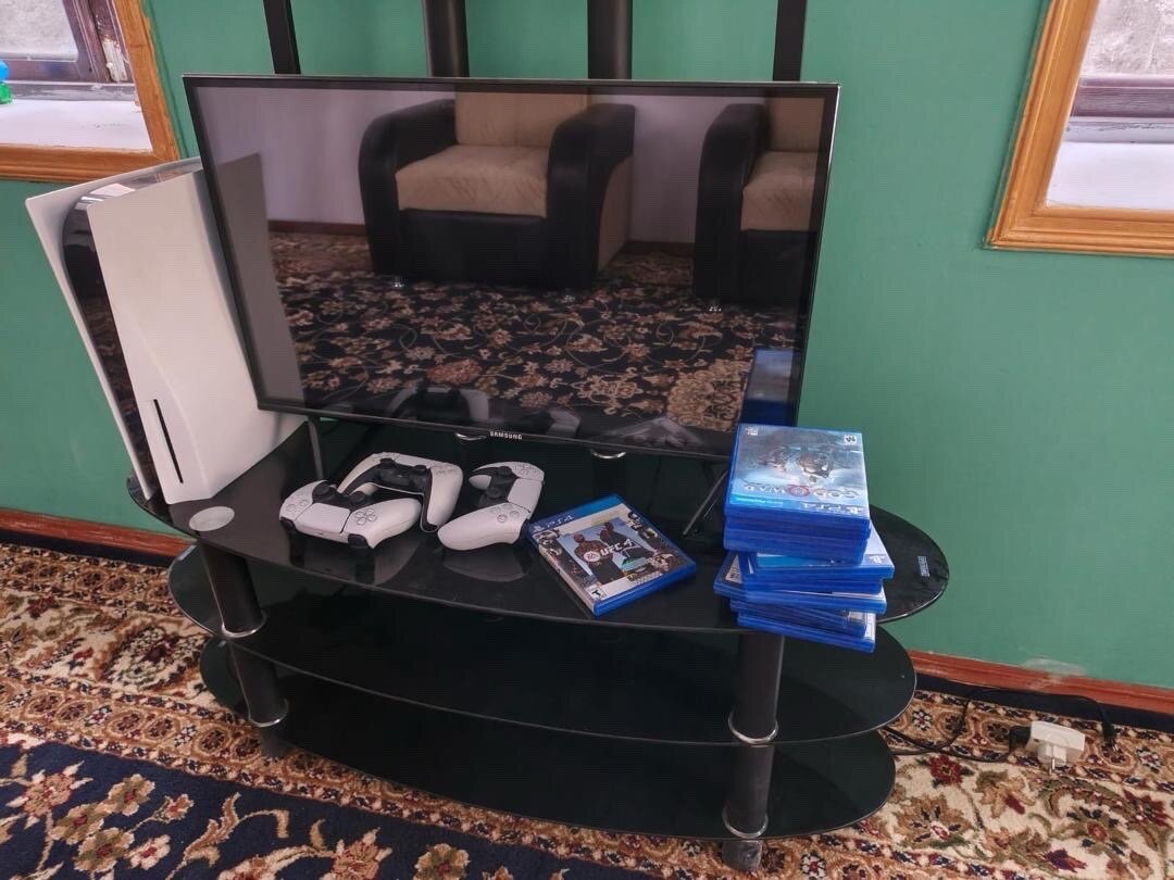 Дом, 3 комнат, 2 этаж.