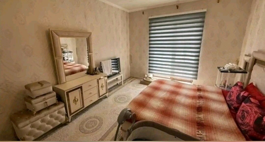 Дом, 9 комнат, 2 этаж.