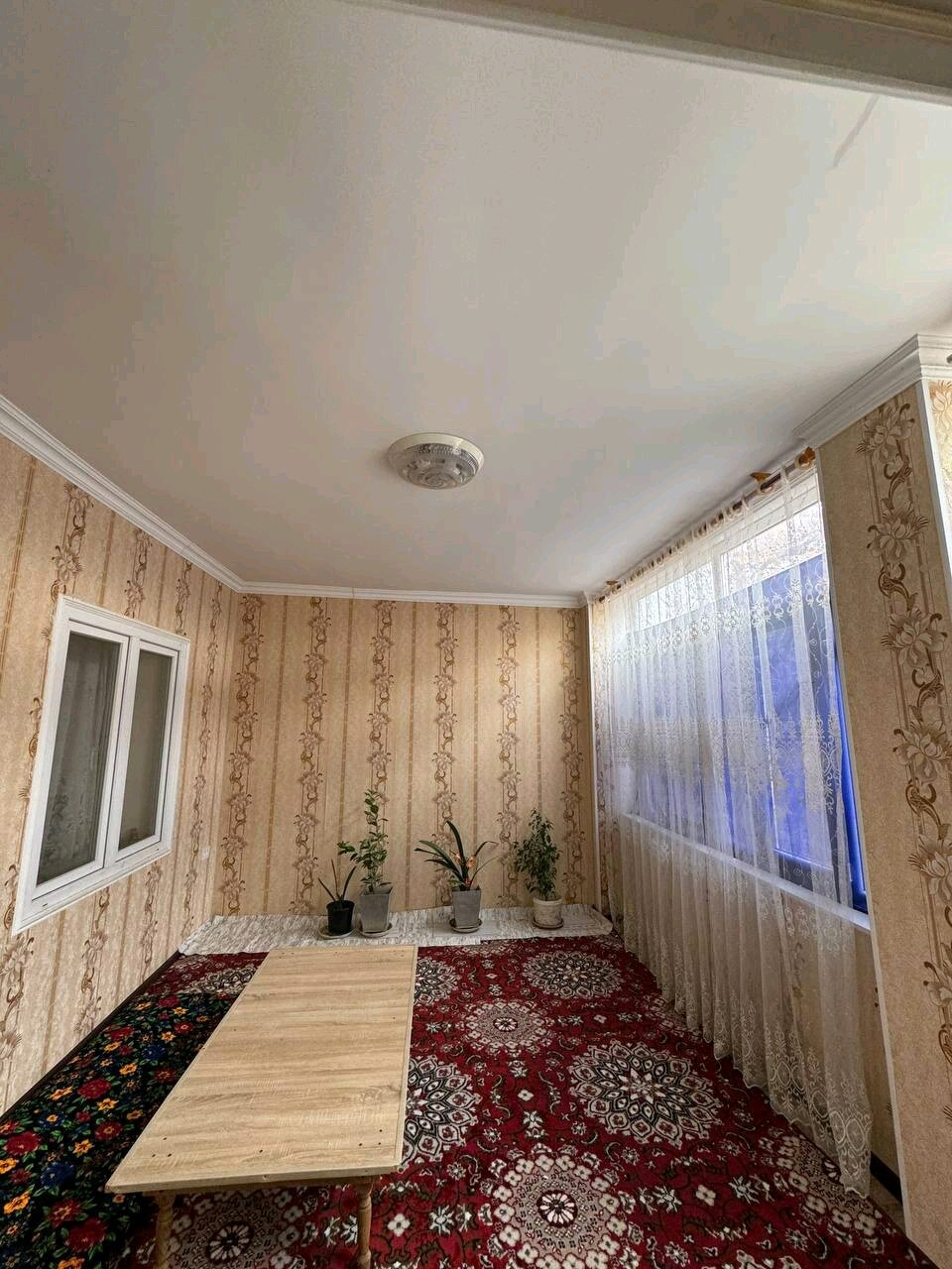 Дом, 9 комнат,  этаж.
