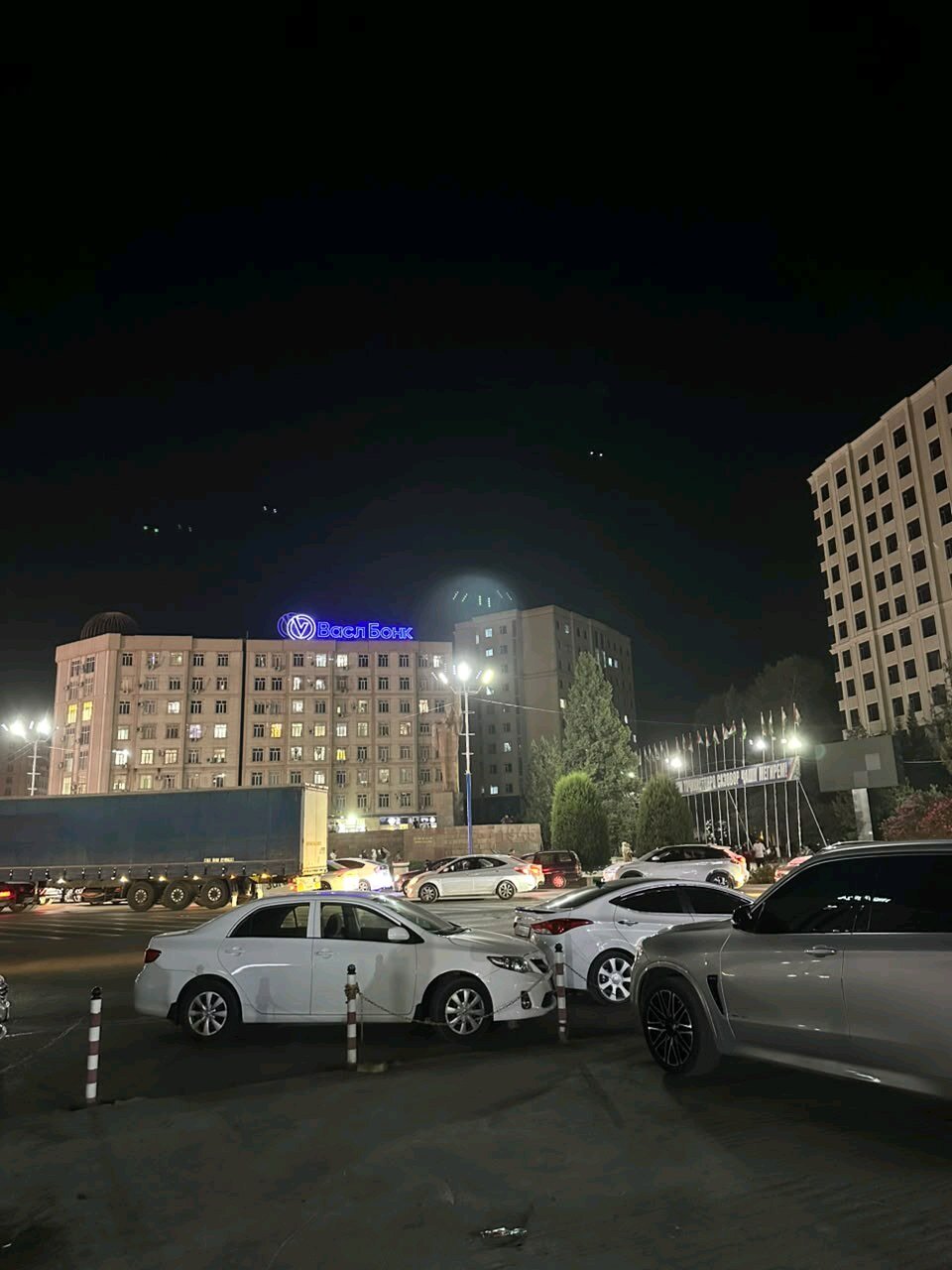 2-комнатная квартира в Душанбе, Другое... — фото 1, гостиная