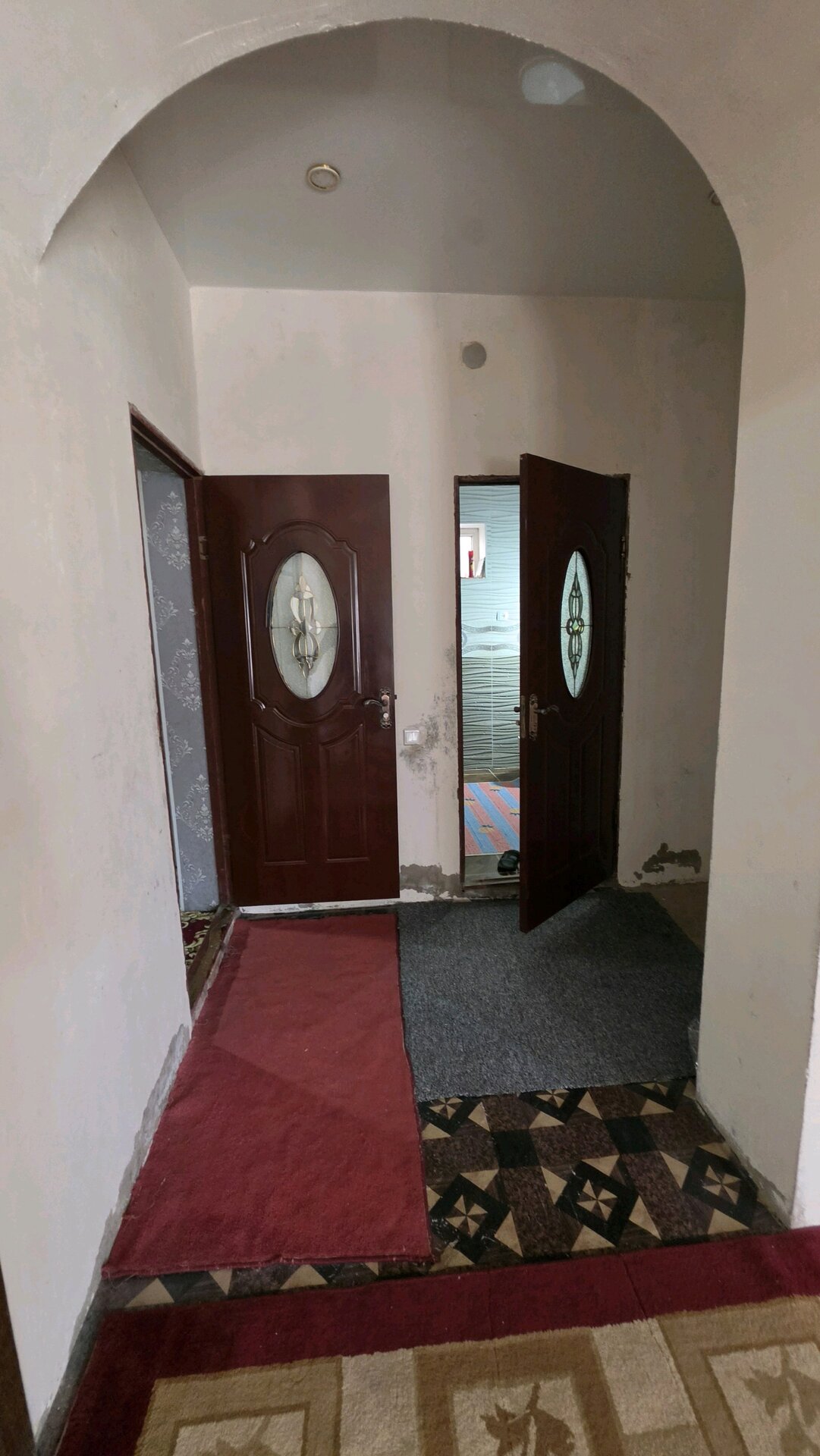 Дом, 6 комнат, 2 этаж.