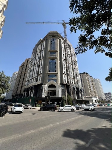 3-комнатная квартира в Душанбе, Исмоили Сомони — фото 1, гостиная