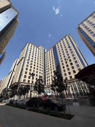3-комнатная квартира в Душанбе, Шохмансур — фото 1, гостиная